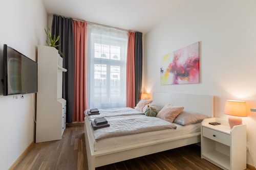 Stay Inn | Charming Flat Near Prague’s Green Parks