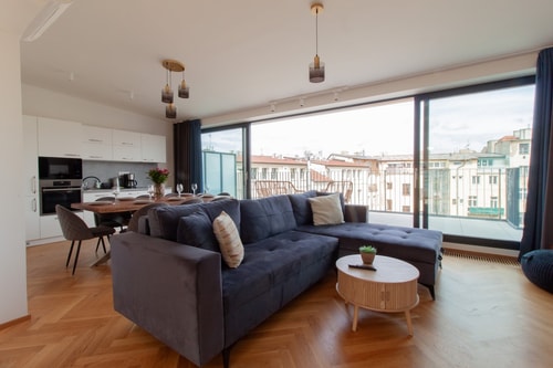 Stay Inn | Penthouse Feel: 3BR w/ A/C, Terrace