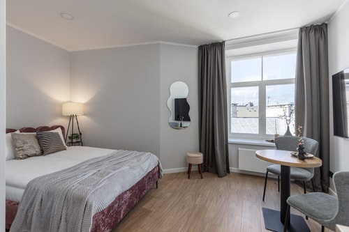 Cozy Old Town Studio Near Central Market