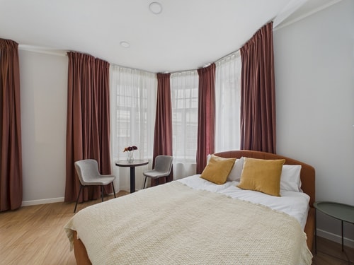 Best-Located Studio in Old Town