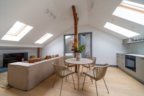 Warm 2bd City Centre Apartment