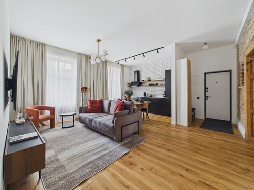 3BD apartment in Old Town | by St Peter's Church