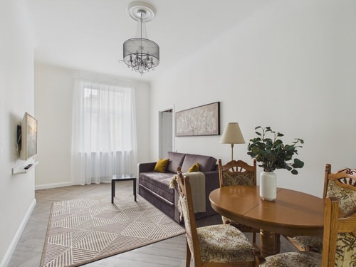 1BD apartment in Art Noveau Quarter | 4 guests