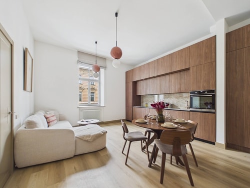 1BD City Centre Apartment | Premium Quality