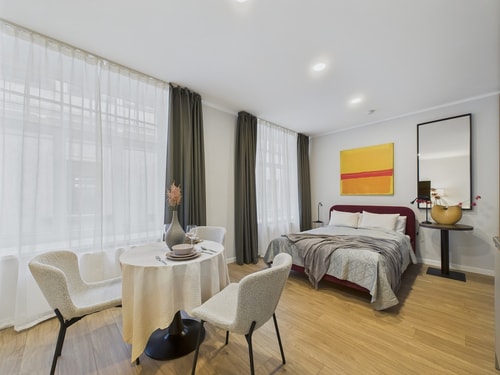 Studio Apartment in a Prime Old Town Location