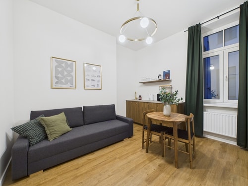 Modern 1 bedroom City Centre apartment