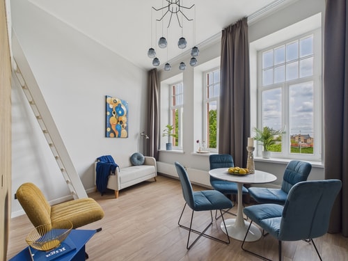 Homey 1BR Loft  in Old Town