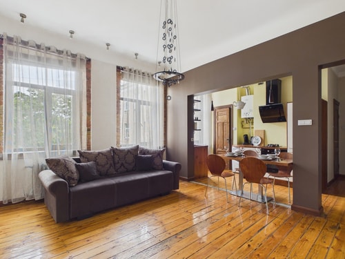 Spacious 1-Bedroom City Centre Apartment