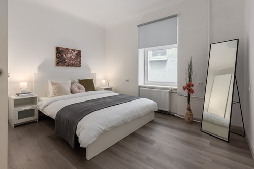 2BR Downtown apartment