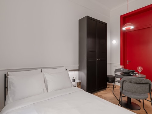 Vibrant Studio in City Centre | 5 min to Old Town