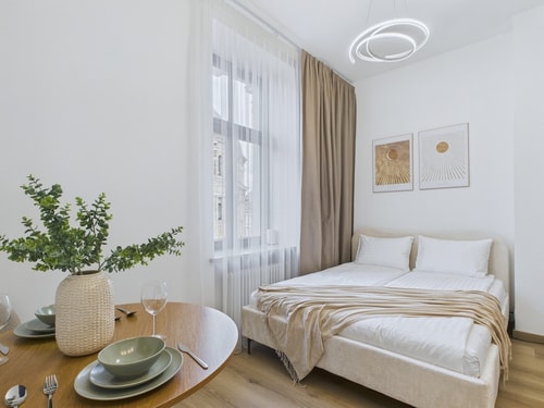 Soft Downtown Studio - by the Central Station