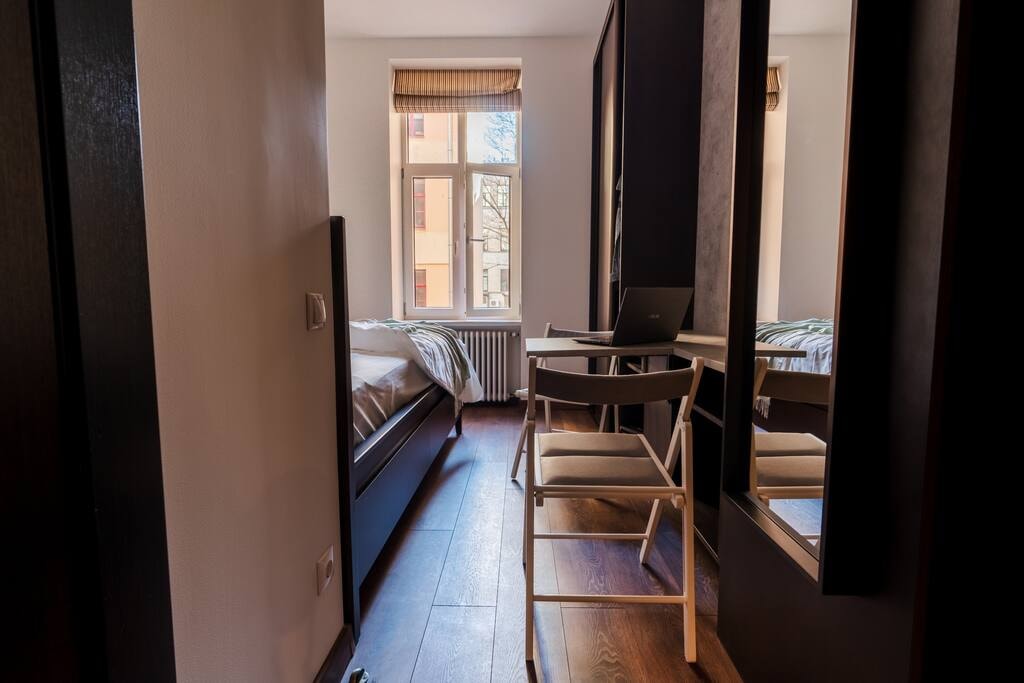 Small central studio | 5min from Central Station 3 Bnbverit