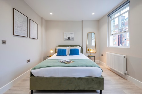 Stylish Duplex Modern Interiors in Angel Arcore London