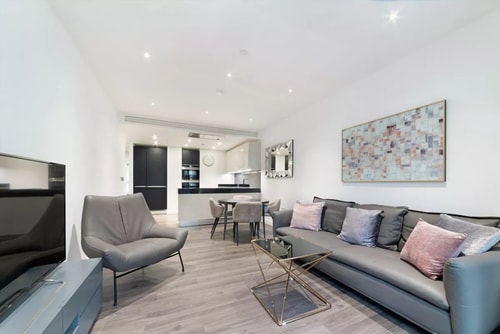 Modern Luxury Stunning City Views in Aldgate Arcore London