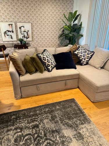 A Spacious Flat Overlooking Camden & Kentish Town Arcore London