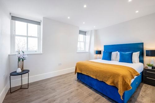 Slick one bed flat in Islington Arcore London