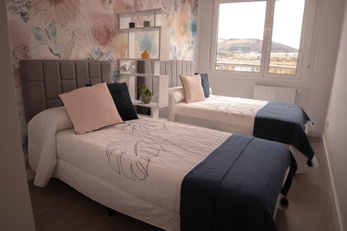 Schlafzimmer 2