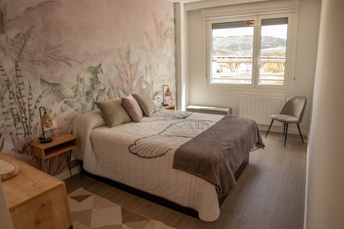 Schlafzimmer 1