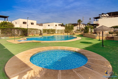 El Velero Sotilllo Niagara Piscina 400 playa park Alojamientos El Velero