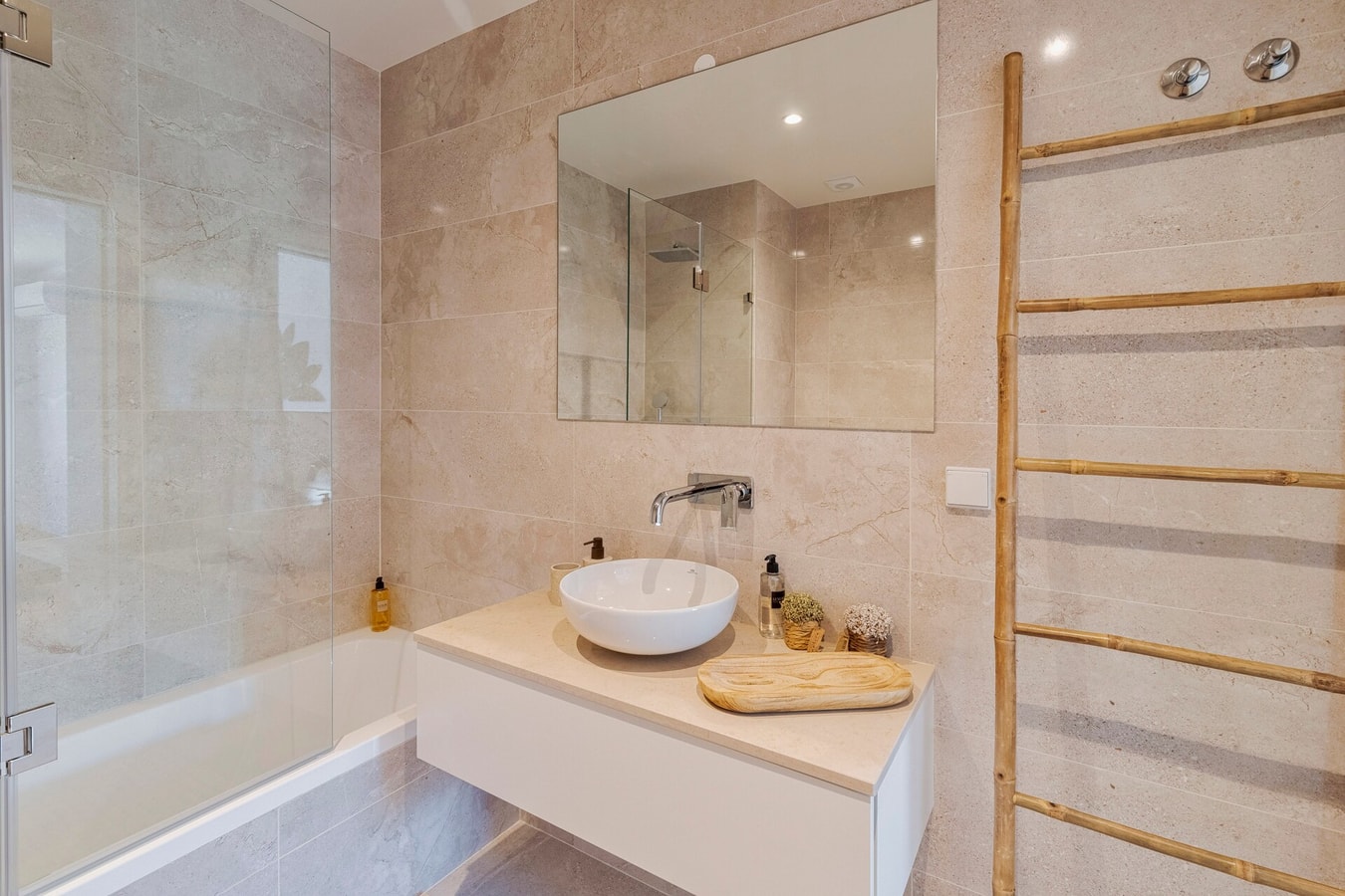 Quinta View Apartment 23 Home Match