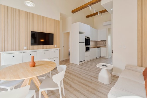 João Eloy Apartment 8 Home Match