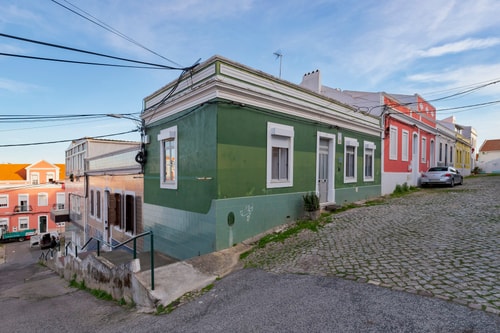 House By The Sea 0 Home Match