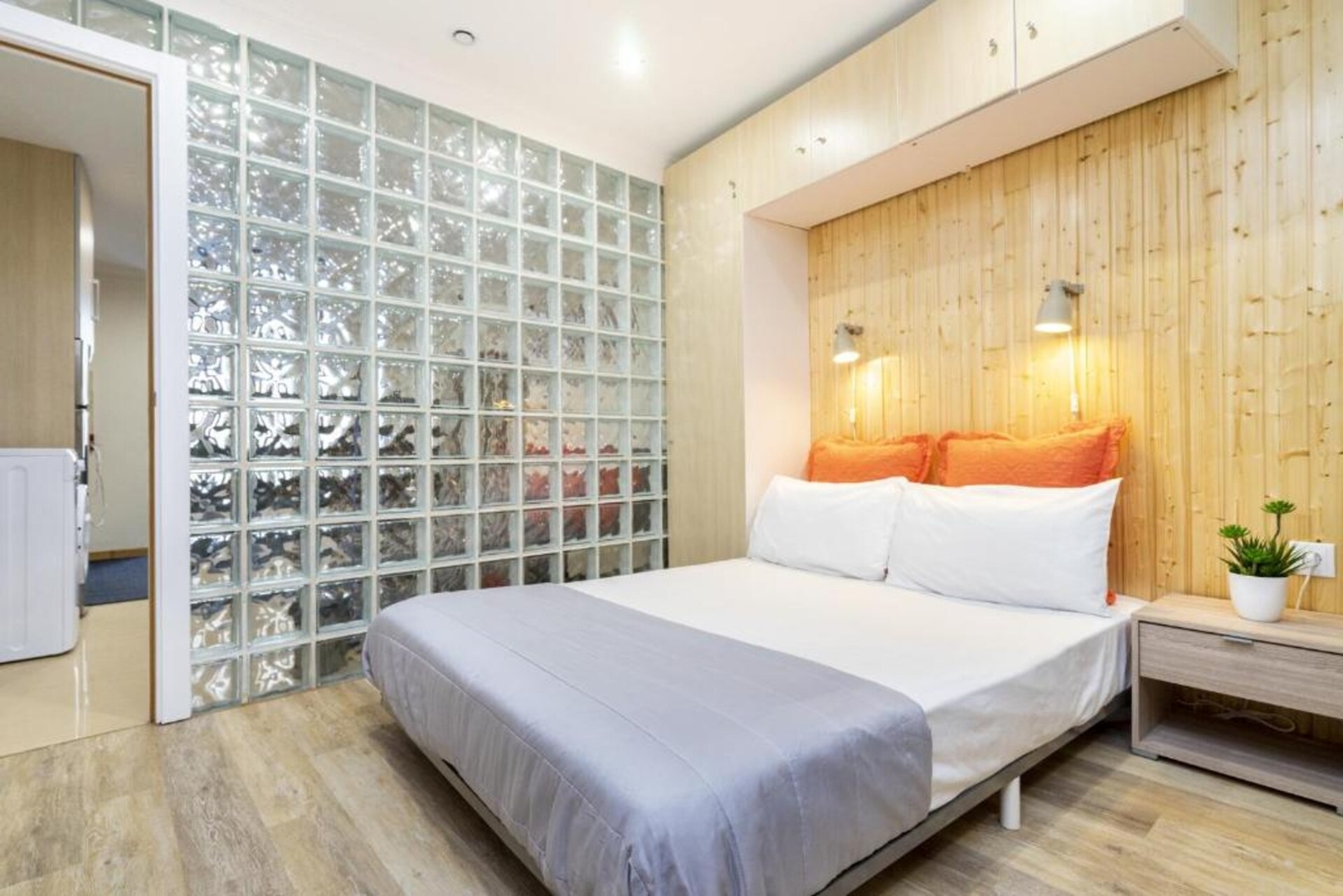 Alfama Modern Studio 7 Home Match