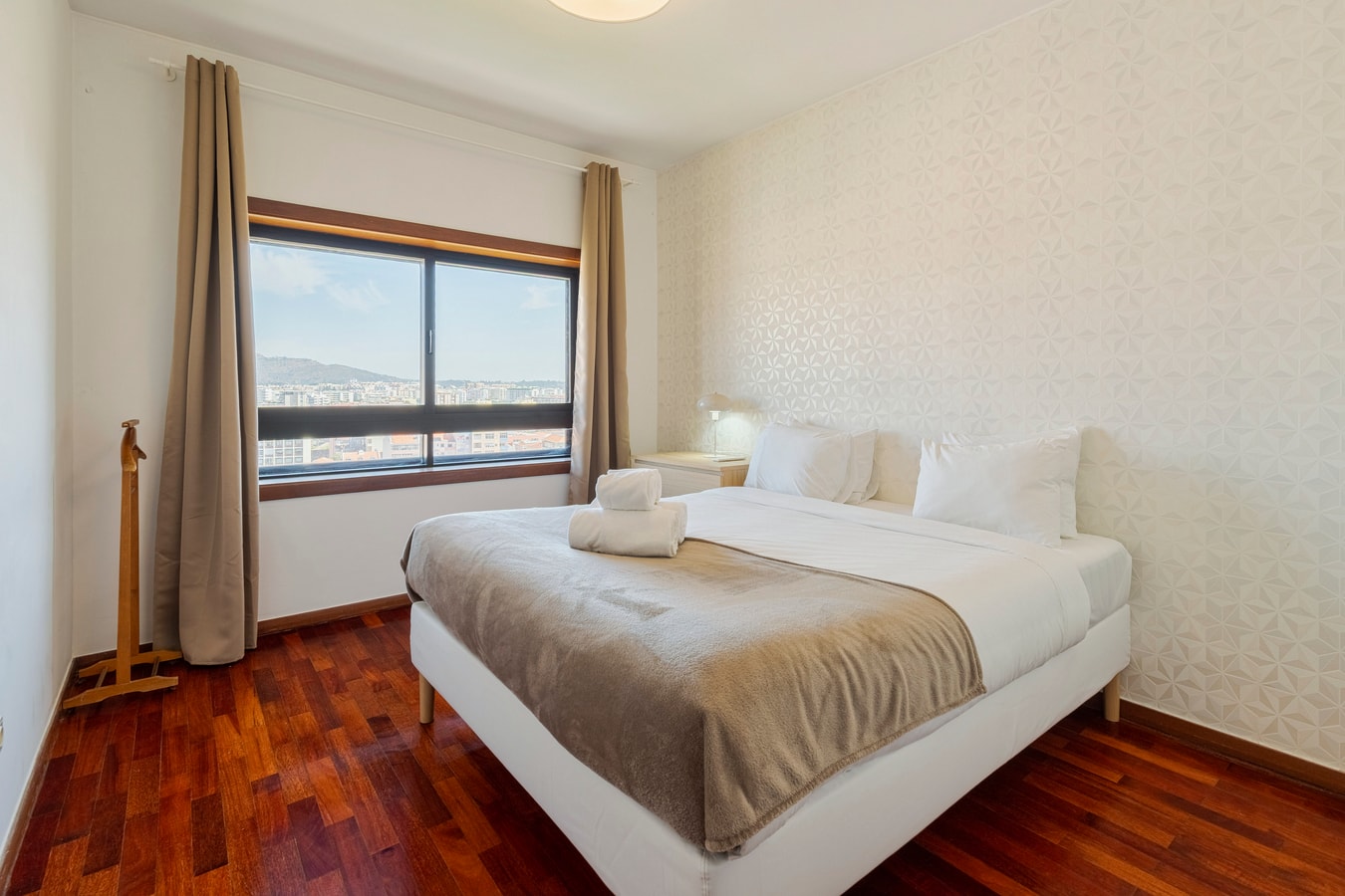 Panoramic View Apartment 2 Home Match