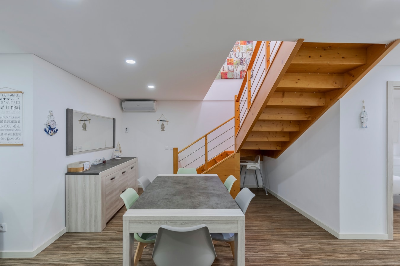 Maison Du Village 5 Home Match
