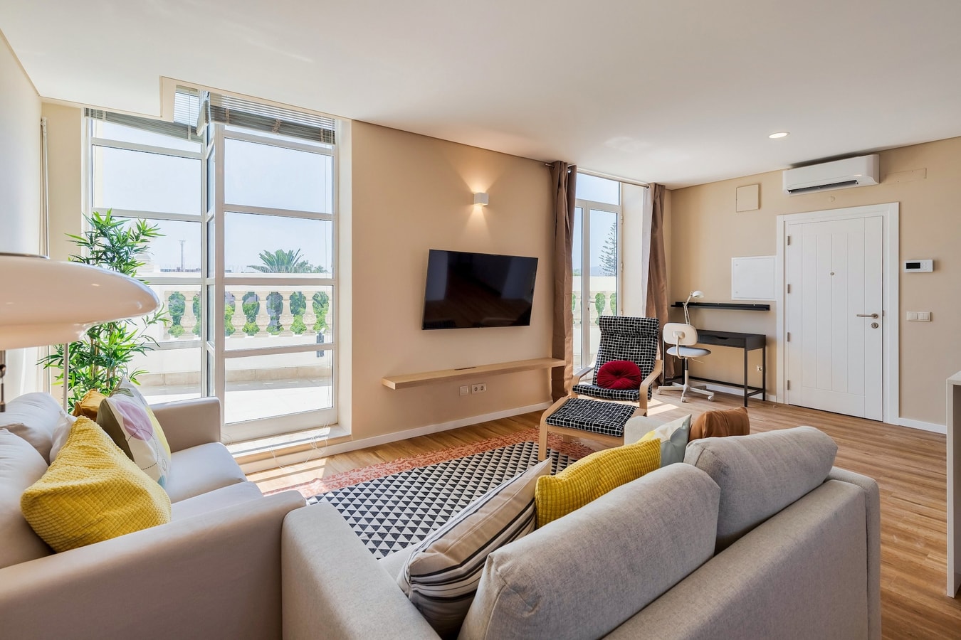 Setúbal Prime Penthouse Home Match