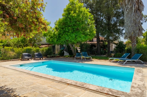 Holiday Pool House 0 Home Match