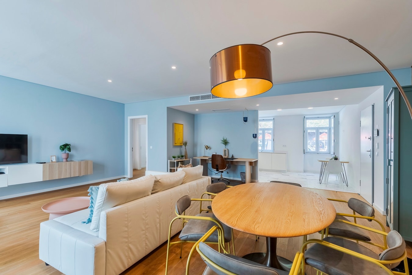 Vita Luxus · Vita Luxus 8 Home Match