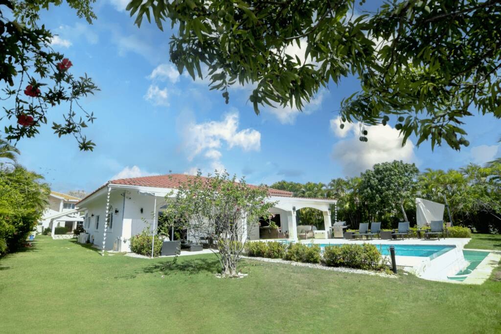 Beautiful villa in Cocotal Oasis Caribbean