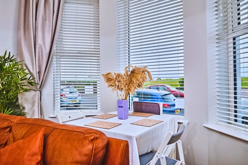 High-Finish Two Bed Apt beside Beach gallery image 2