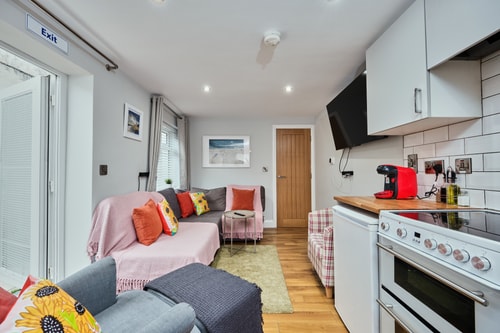 Princess Green 4 ~ Large Two-Floor Beach Retreat