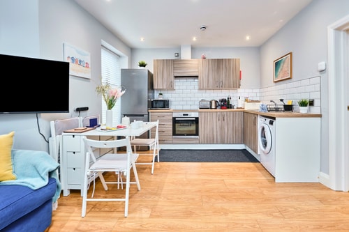 Princess Red 2~ Great Spot by Harbour & Restaurant