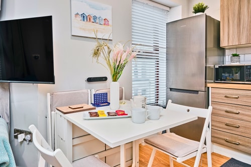 Charming Portrush Harbour Apartment gallery image 4