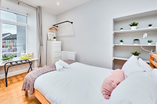 Charming Portrush Harbour Apartment gallery image 5