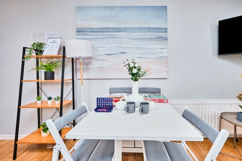 Serene Harbour Penthouse Apartment gallery image 3