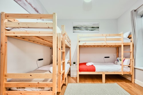 Family Seaside Apt with Bunk Room gallery image 3