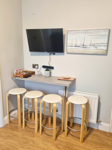 Spacious Harbour Family Apartment gallery image 4