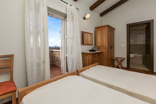 New Renovated 2024 - TheBlueView - Villa Dianthus 4 Flataway