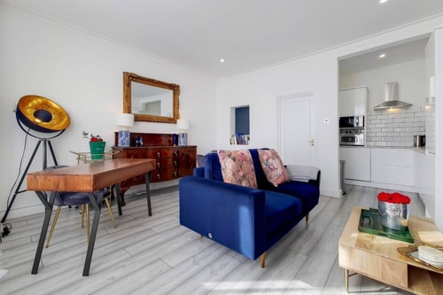 Exquisite 1BR Flat in Kenway Rd Air Manage