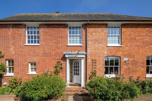 Impeccably presented 4BR/3Bath Sizewell Lettings