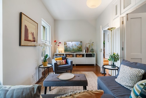 Lovely 2-BR Apt in Caledonian Rd Air Manage