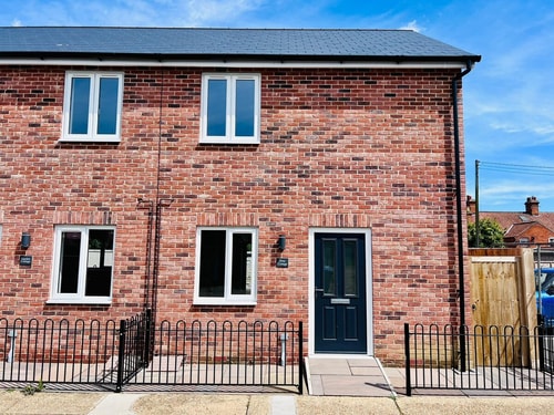 Immaculate Leiston 2 bed Sizewell Lettings