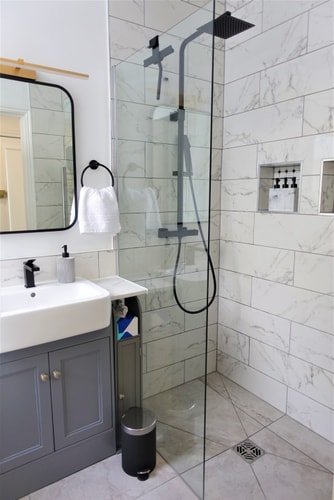 Exquisite 1BR Flat in Kenway Rd 9 Air Manage