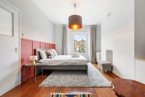 Lovely 2-BR Apt in Caledonian Rd 8 Air Manage