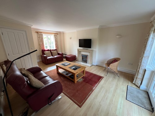 Stylish 3BR w/ Parking & Garden 2 Sizewell Lettings