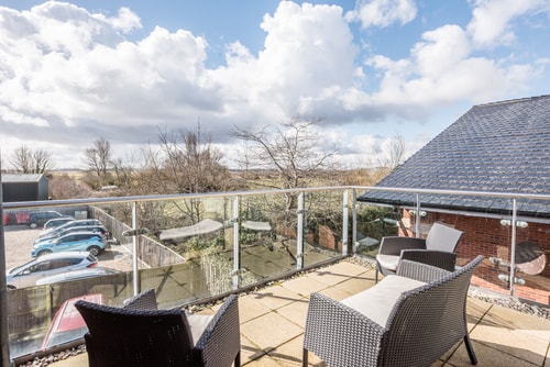 Immaculately presented 2-BR Apartment 16 Sizewell Lettings